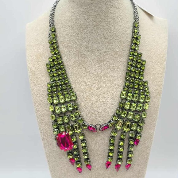 Betsey Johnson Witch Hands Crystal Bib Necklace NWT!  NEW!  HALLOWEEN - Picture 1 of 11